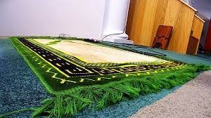 Buying Salah Mat: Tips for Newly Converted Muslims